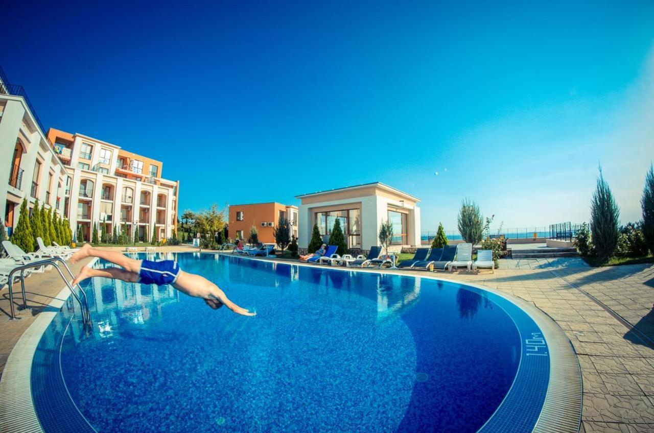 Grand Resort - Imperial Crown Fort Club - Prestige Apartments Elenite Exteriör bild